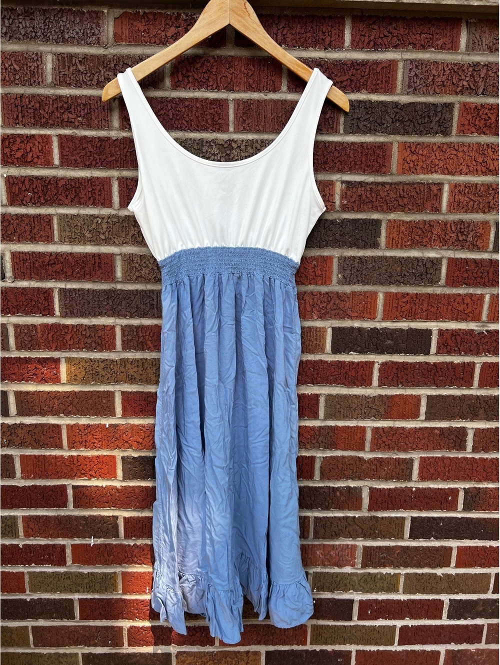 White and Dusty Blue Colorblock Scoop Neck Maxi Dress